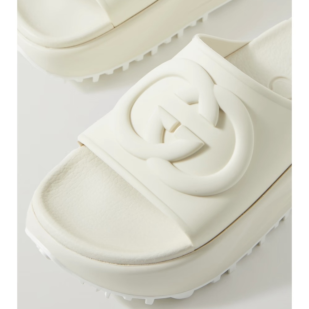 Gucci Women's Interlocking Slide Sandal, off-white - Size 37 (US 7)